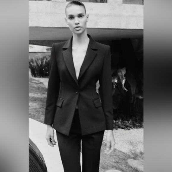 Zara Black Fitted Shoulder Pad Blazer - Picture 3 of 8